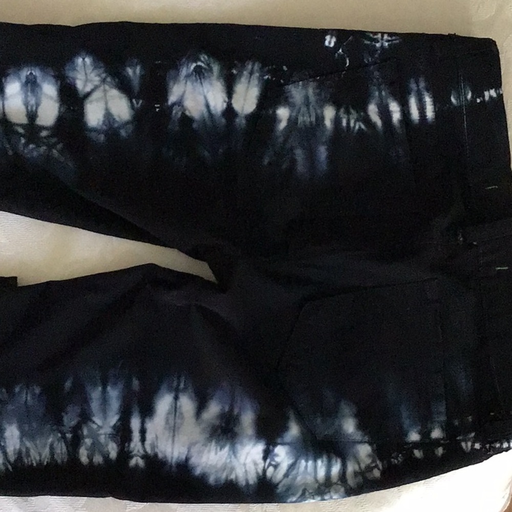 SALE J BRAND BLACK & WHITE TIE DYE SKINNY w/ STRETCH - Picture 9 of 11